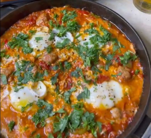 Scrambled Eggs with Meatballs and Tomatoes