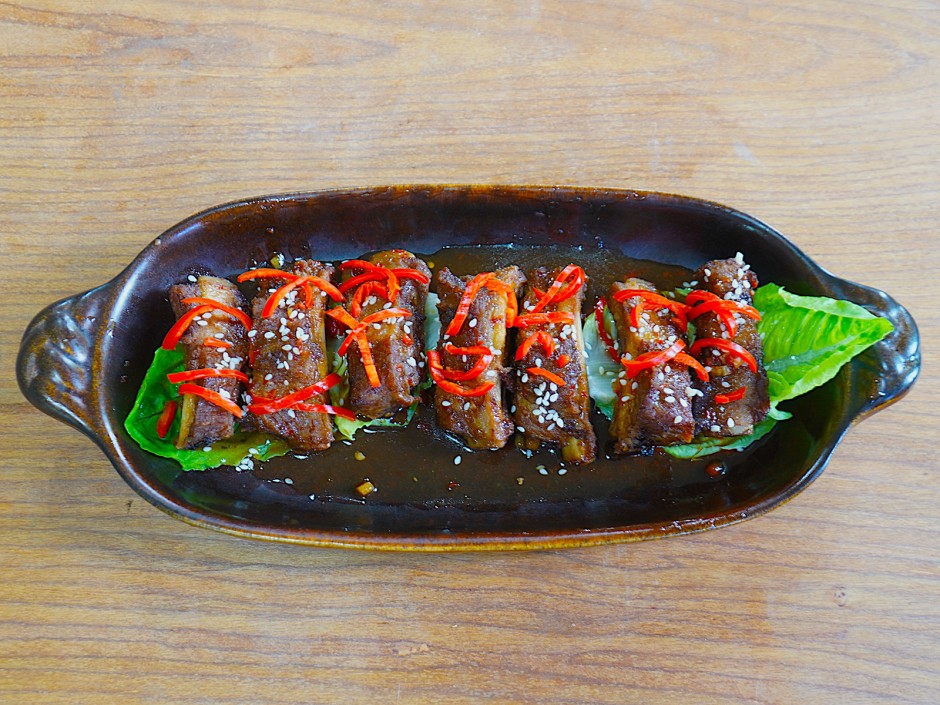Braised baby back ribs in Peking style - recipe - photo: evelyn