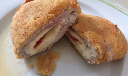 Breaded tomato-mozzarella cutlets - recipe - photo: happyJames