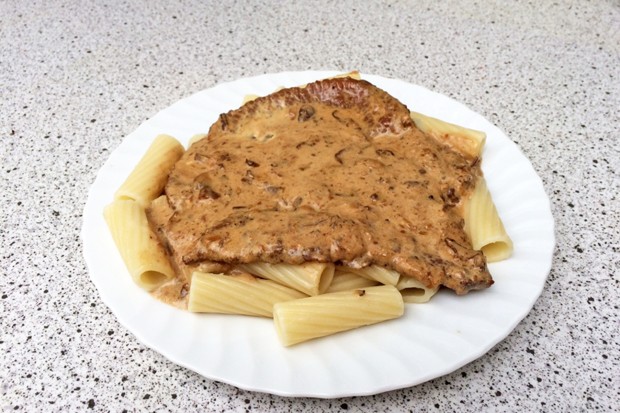 Mushroom schnitzel with dried mushrooms.