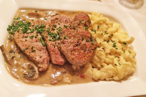 Pork chops with mushroom sauce