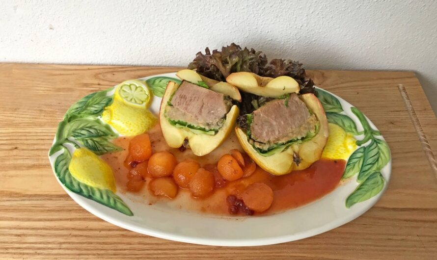 Pork tenderloin with apple