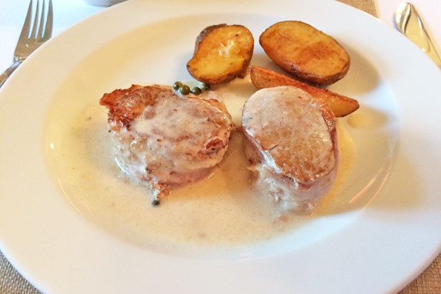 Pork medallions with pepper sauce - recipe - photo: falcon
