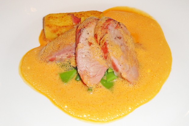 Pork tenderloin in white wine sauce