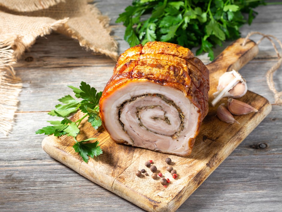 Roast filled with herbs - recipe - photo: lazyEvelyn