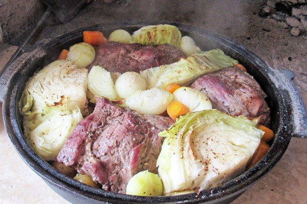 Roast pork from the Croatian Peka.