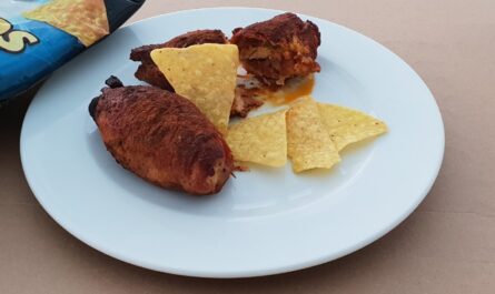 Stuffed pork roulade with tortilla chips - recipe - photo: gentle_sophia